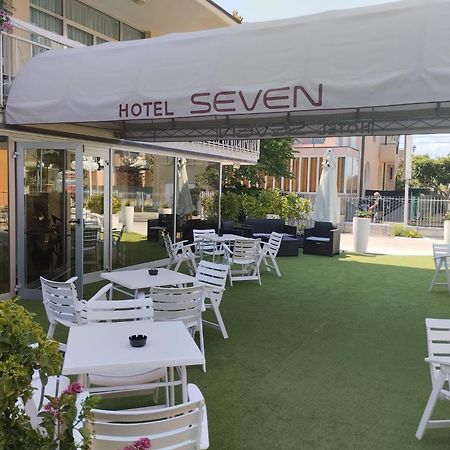 Hotel Seven Rimini Zewnętrze zdjęcie